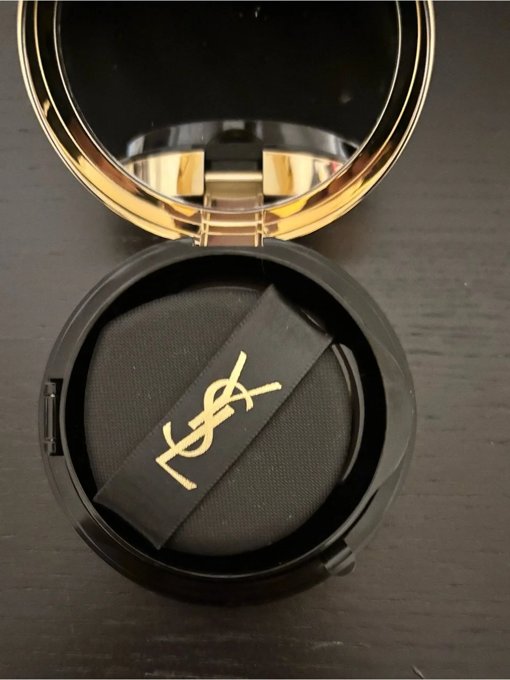 Yves Saint Laurent Skin Affair Soft Glow Cushion Foundation - Nude/Gold